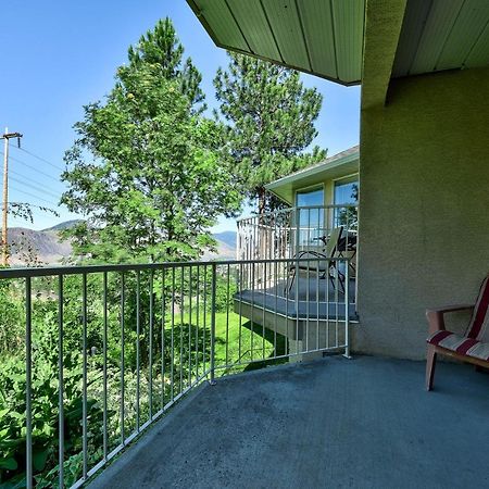 Guest Suite With Patio That Backs Onto Greenbelt Kamloops Exterior foto